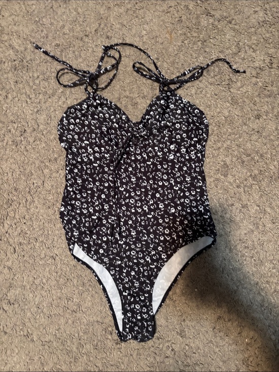 SHEIN Other - SHEIN Black Floral One-Piece Swimsuit
